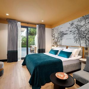 Sherwood Prize Hotel